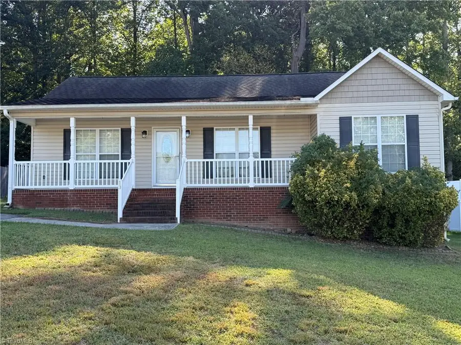 13 Thomasville High Drive, Thomasville, NC 27360 - #2