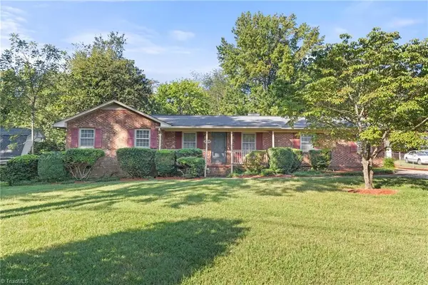 2909 Marlborough Road, Burlington, NC 27215