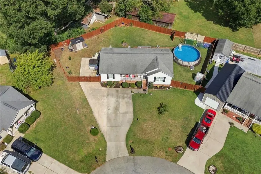 130 Garden Street, Thomasville, NC 27360 - #2