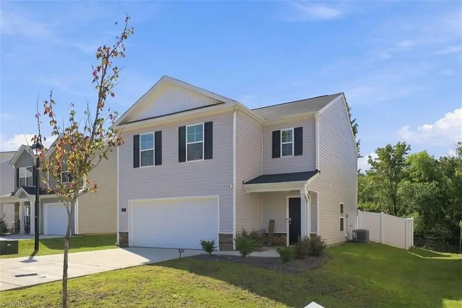 186 Carriage Cove Circle, Mocksville, NC 27028 - #2