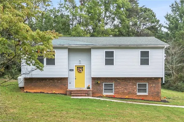 220 Glen Terrace, Mount Airy, NC 27030