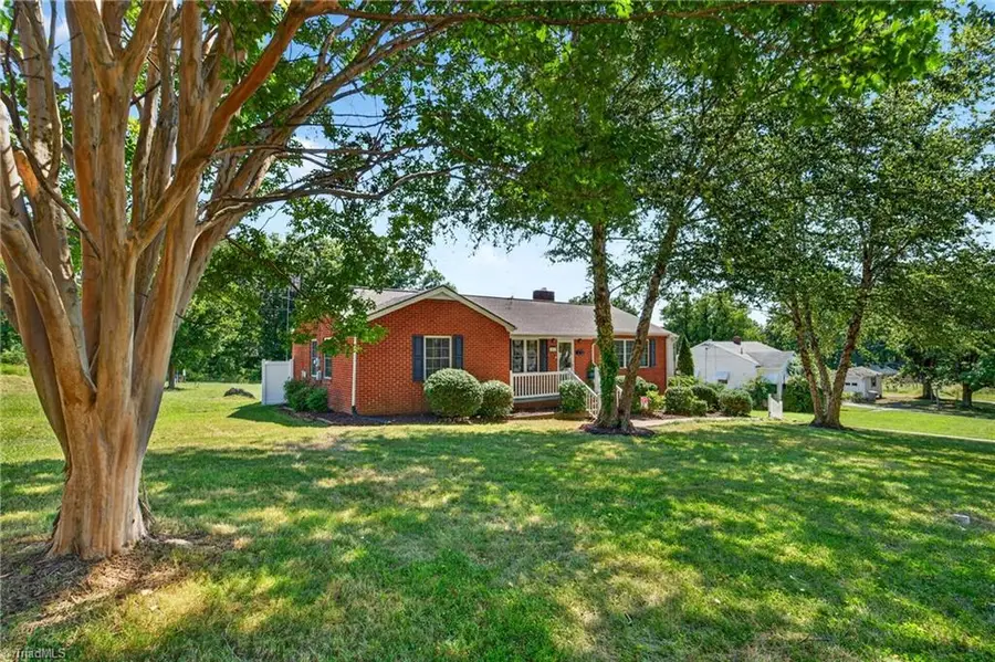 1027 Shamrock Road, Asheboro, NC 27203 - #2