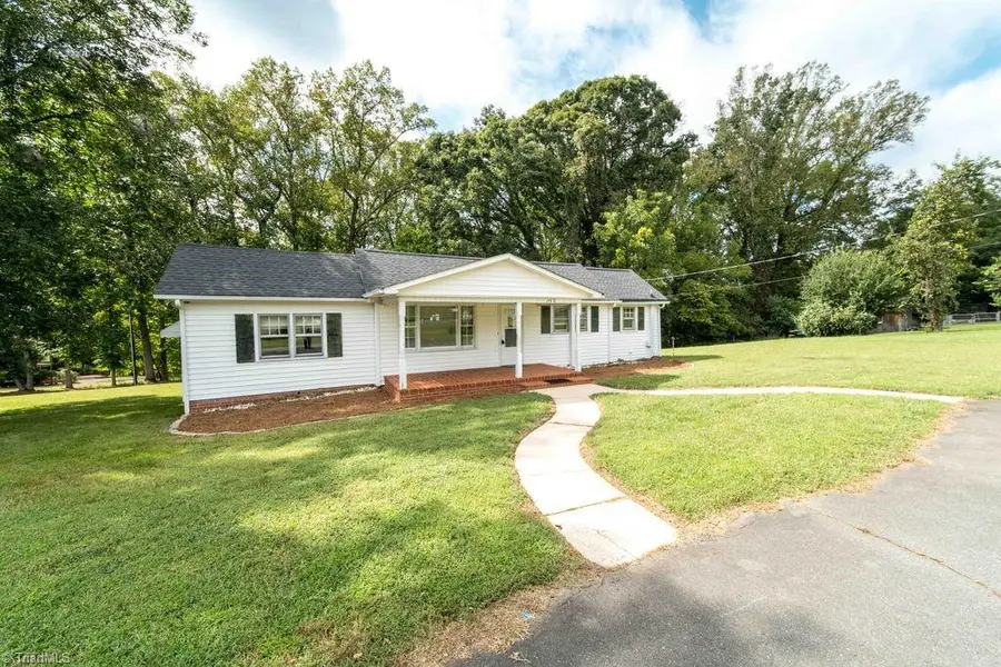 730 Walkertown Guthrie Road, Winston Salem, NC 27107 - #2