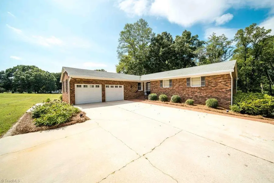 726 Walkertown Guthrie Road, Middle Fork Ii, NC 27101 - #2