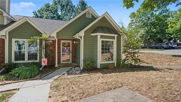 2800 Shadowbrook Lane, Winston-Salem, NC 27103