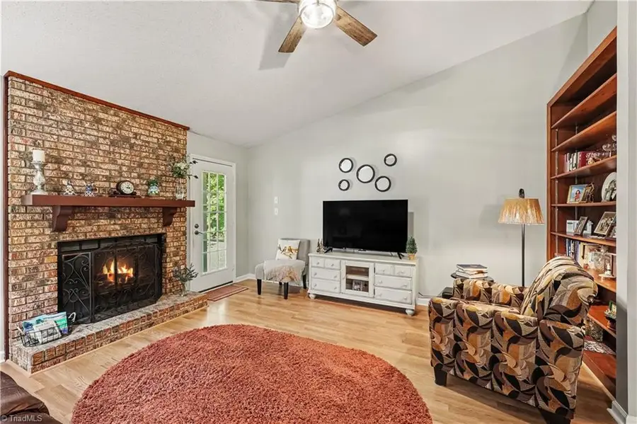 102 Brookhollow Lane, Archdale, NC 27263 - #2