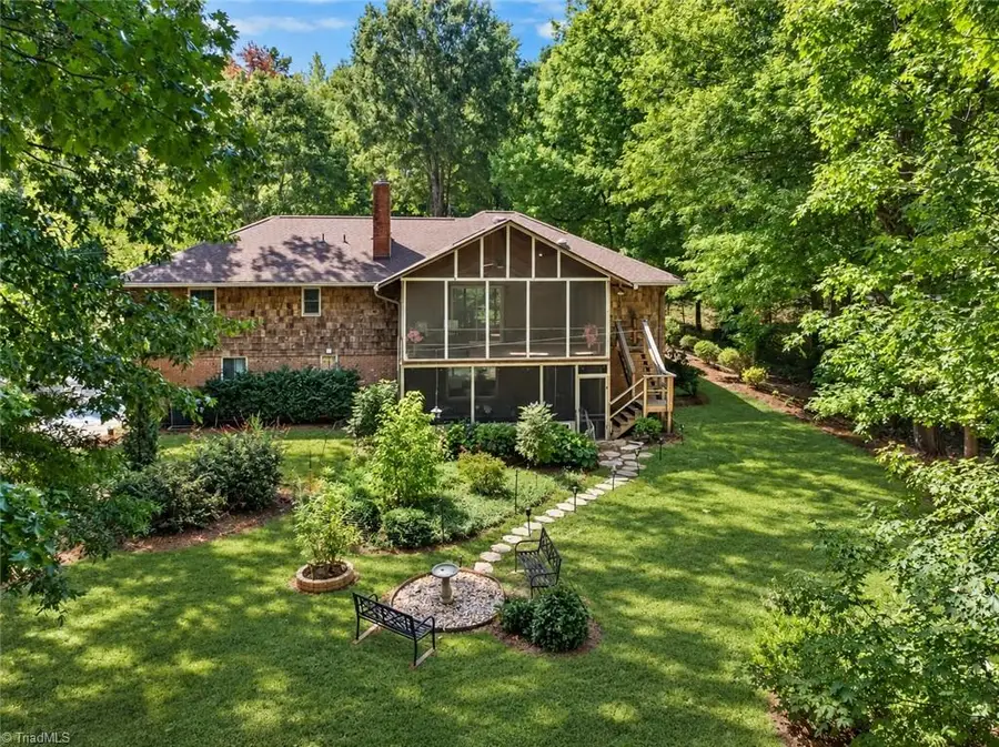 5 Windsor Circle, Thomasville, NC 27360 - #2