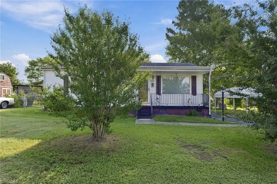 607 Walker Avenue, Graham, NC 27253 - #2
