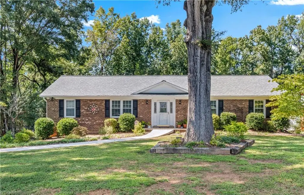 170 Queens Court, Clemmons, NC 27012 - #1