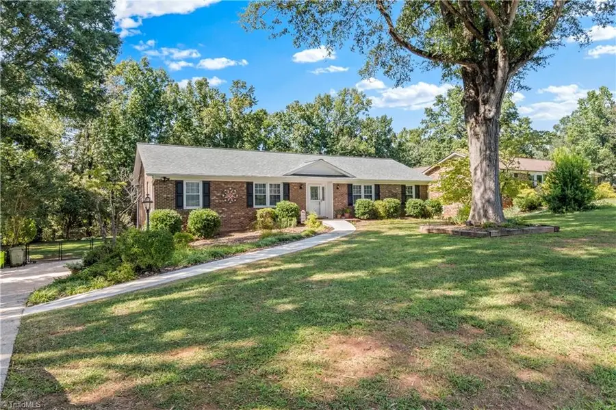 170 Queens Court, Clemmons, NC 27012 - #3