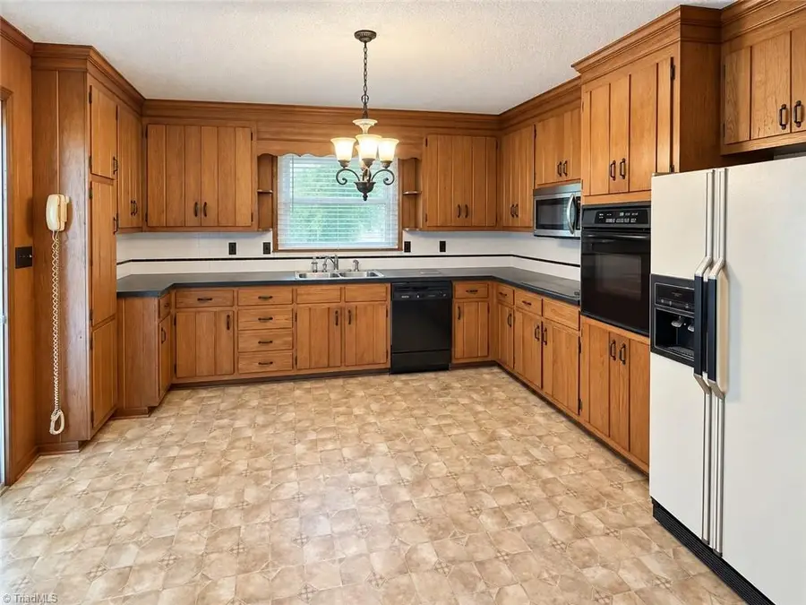 1530 Norwich Road, Winston Salem, NC 27127 - #3