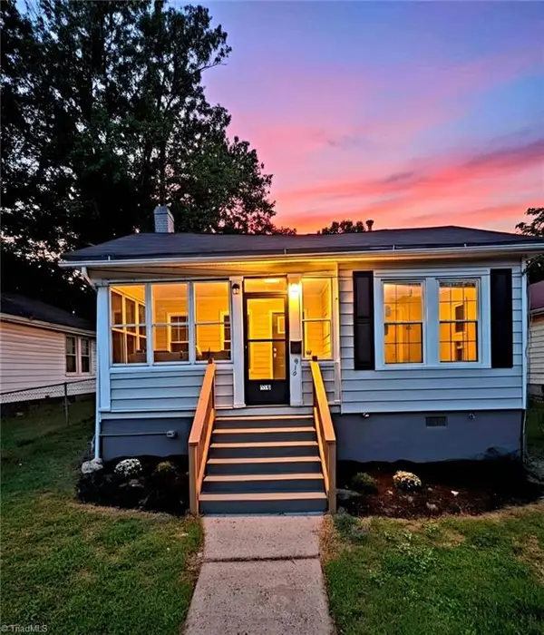 910 Dillard Street, Greensboro, NC 27403