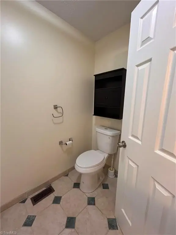 6721 River Hills Drive, Greensboro, NC 27410 - #3