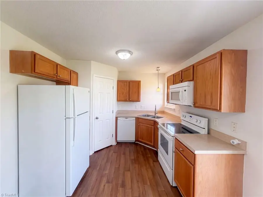 6008 White Chapel Way, Greensboro, NC 27405 - #2