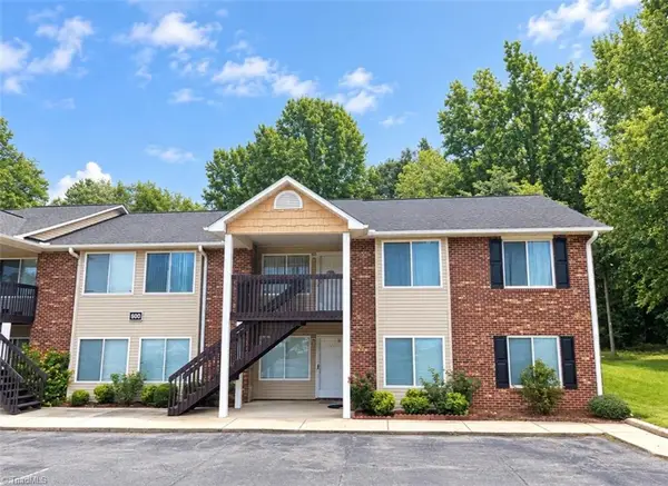 602 Westbrook Court, Archdale, NC 27263