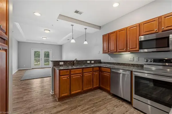 605 Market Street W #314, Greensboro, NC 27401