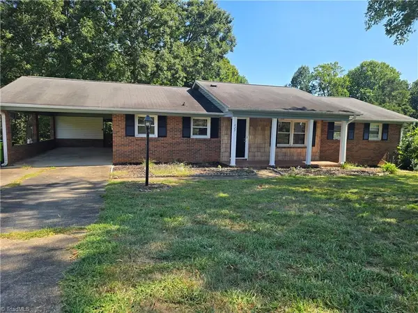 429 Mendenhall Drive, Winston-Salem, NC 27127