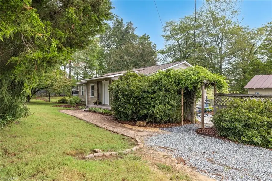 5944 Ridge Road, Lexington, NC 27295 - #2