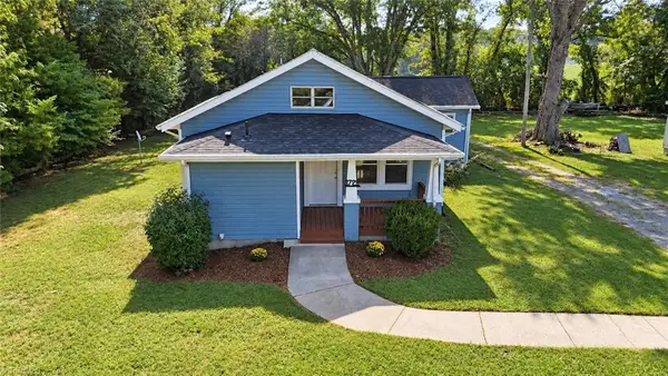 3725 New Walkertown Road, Winston-Salem, NC 27105