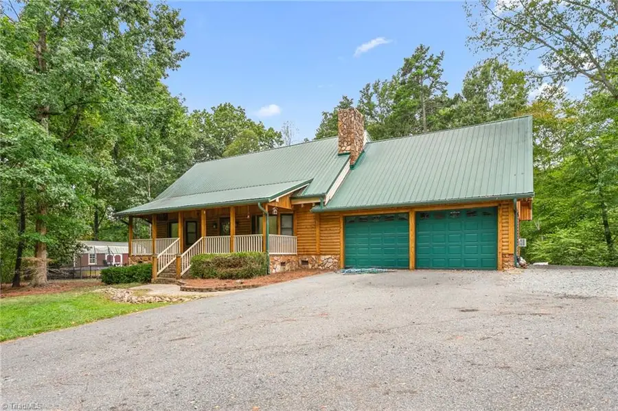 679 Bonnie Regan Road, Thomasville, NC 27360 - #2