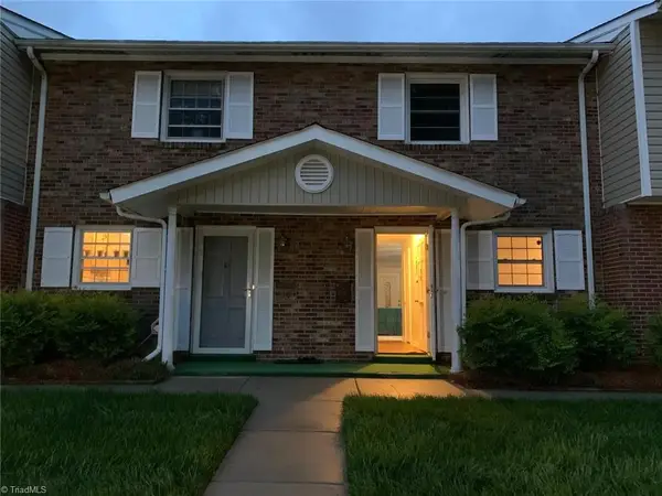 101 Oxford Place #17, High Point, NC 27262