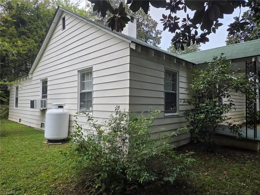 2601 Pershing Street, Greensboro, NC 27405 - #3