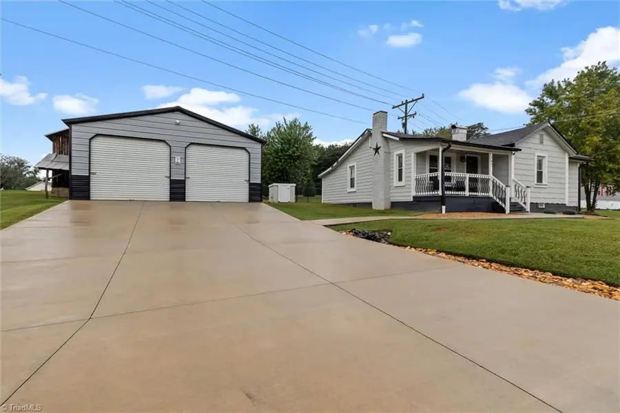 147 E Old Mckinney Road, Mount Airy, NC 27030 - #2