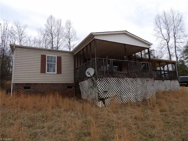 1011 Thankful Church Road, Boomer, NC 28606