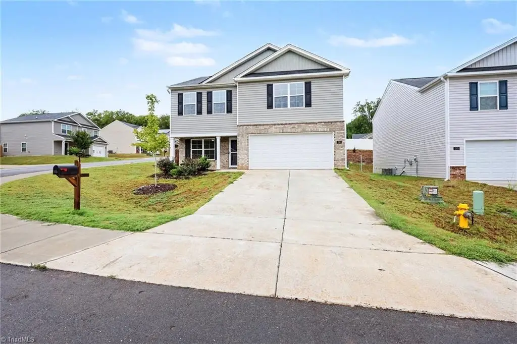 135 Carriage Cove Circle, Mocksville, NC 27028 - #1