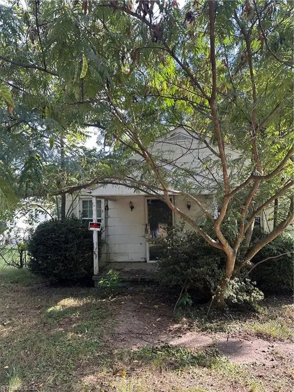 2805 W Vandalia Road, Greensboro, NC 27407 - #1