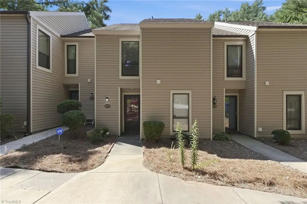 301 Village Lane #F, Greensboro, NC 27409 - #1