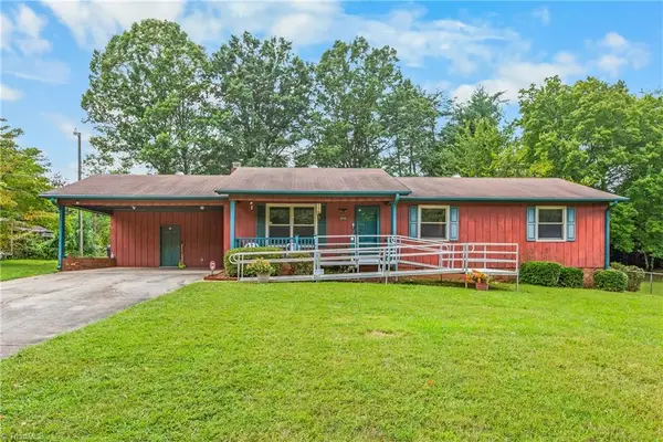 3630 Kinghill Drive, Winston-Salem, NC 27105