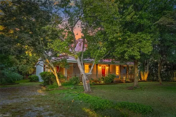 429 N Asheboro Street, Liberty, NC 27298