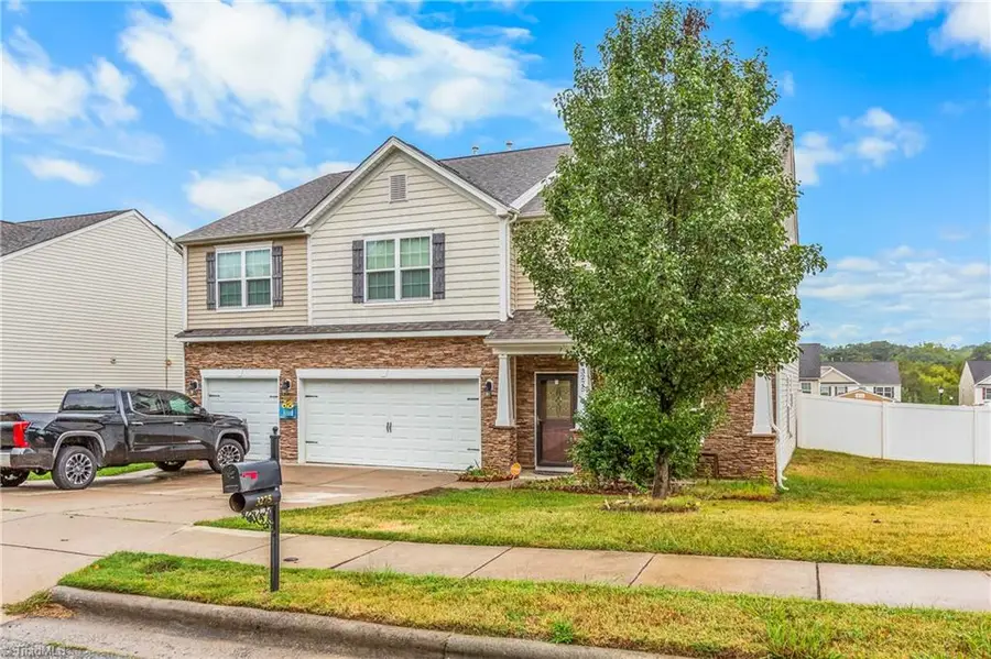 3275 Grandview Club Road, Pfafftown, NC 27040 - #3
