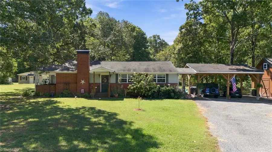 516 Old Embler Road, Thomasville, NC 27360 - #3