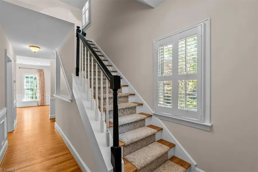 400 Fisher Park Circle #E, Greensboro, NC 27401 - #2