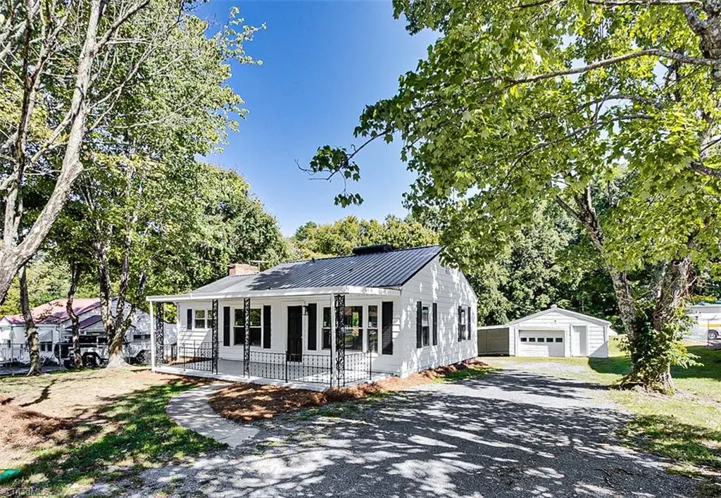 200 W Balfour Avenue, Asheboro, NC 27203 - #1
