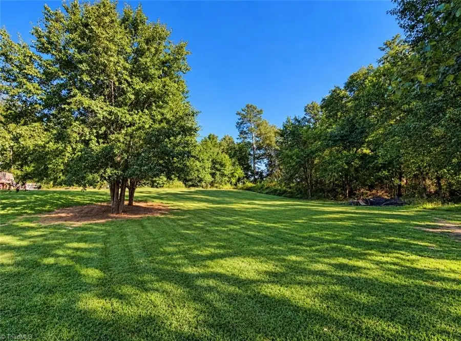215 Harmony Place, Lexington, NC 27295 - #2