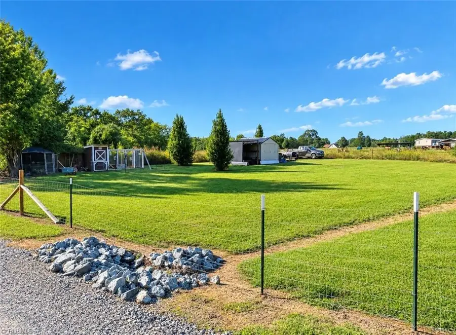 215 Harmony Place, Lexington, NC 27295 - #3