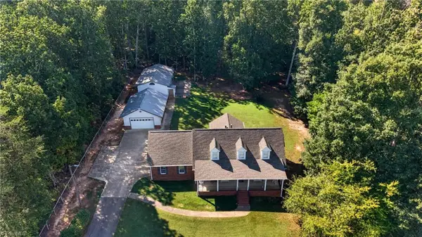 1512 Oak Ridge Road, Kernersville, NC 27284