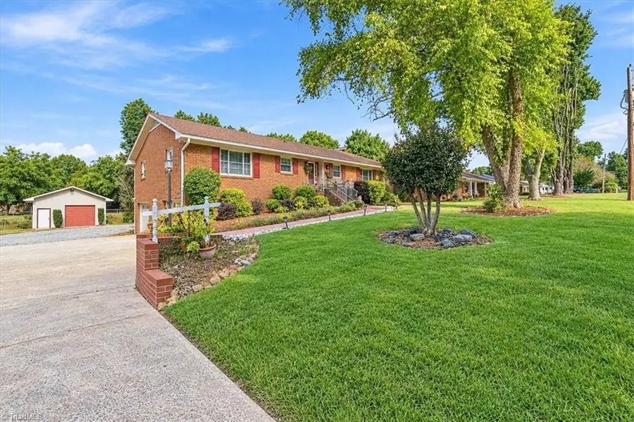 5172 Nicole Road, Kernersville, NC 27284 - #2