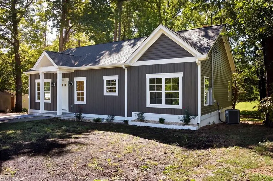 105 Trexler Avenue, Thomasville, NC 27360 - #2