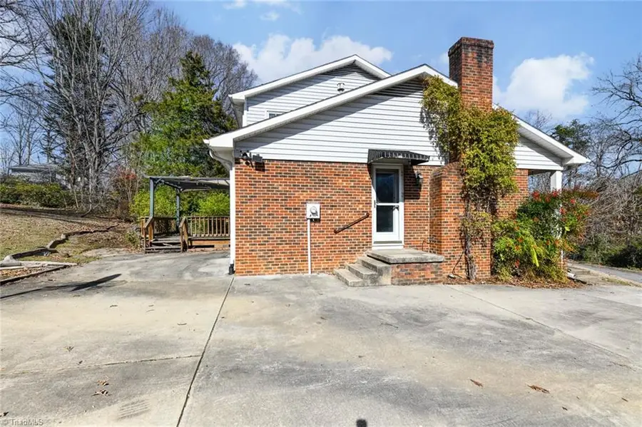2019 Downing Street, Greensboro, NC 27410 - #3