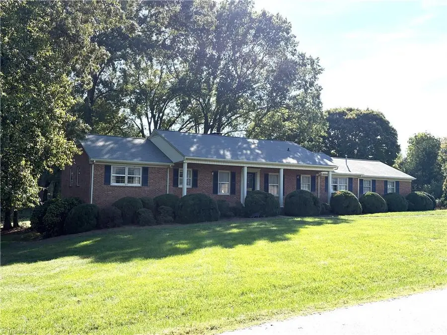 500 Shamrock Road, High Point, NC 27265 - #2