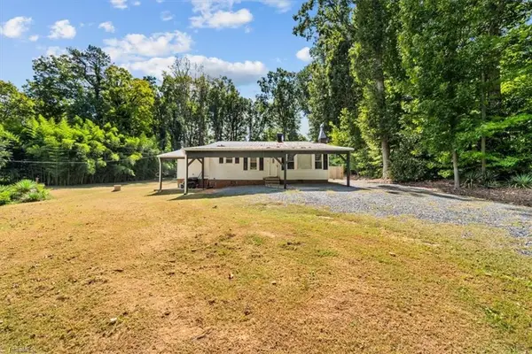 646 Hawthorne Drive, Asheboro, NC 27205