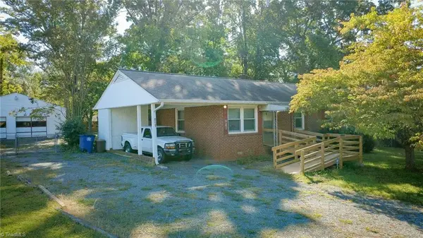941 Brownwood Drive, Winston-Salem, NC 27105