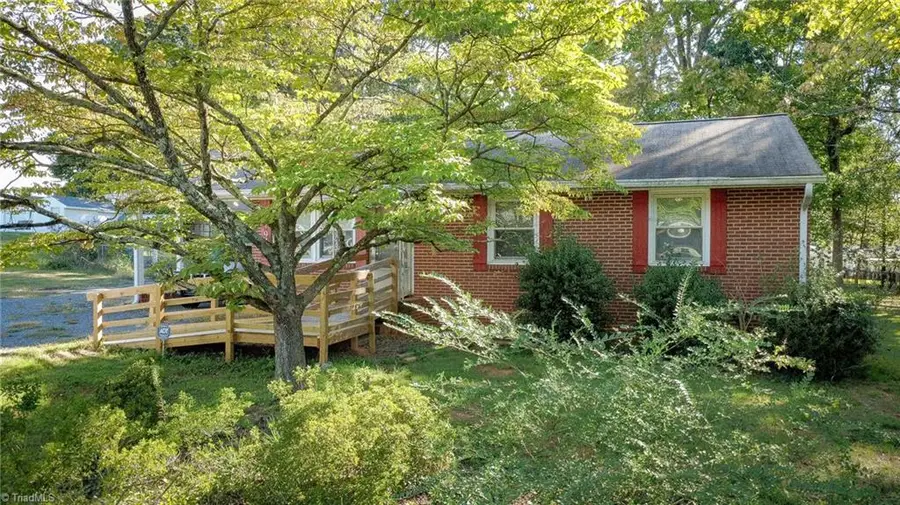 941 Brownwood Drive, Winston Salem, NC 27105 - #3