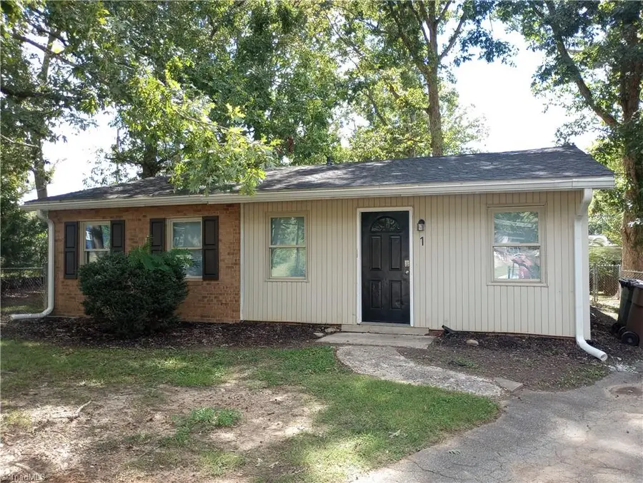 1 Pyracantha Court, Greensboro, NC 27405 - #3