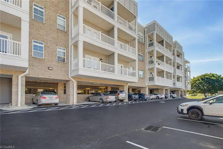 605 Market Street #208, Greensboro, NC 27401 - #2