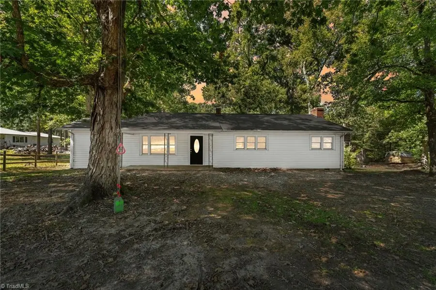 1158 Johnsontown Road, Thomasville, NC 27360 - #2